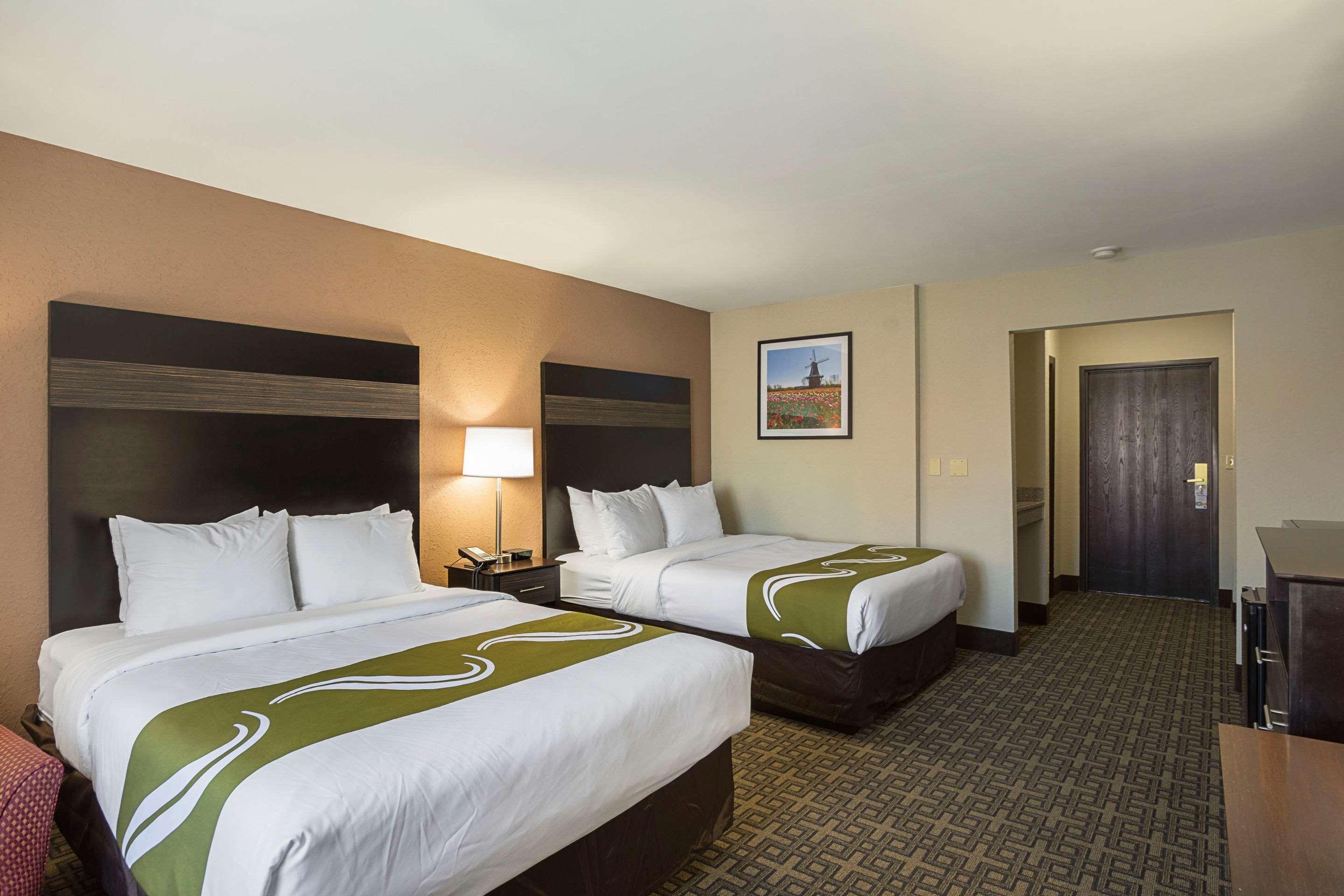 Quality & Hotel 2*