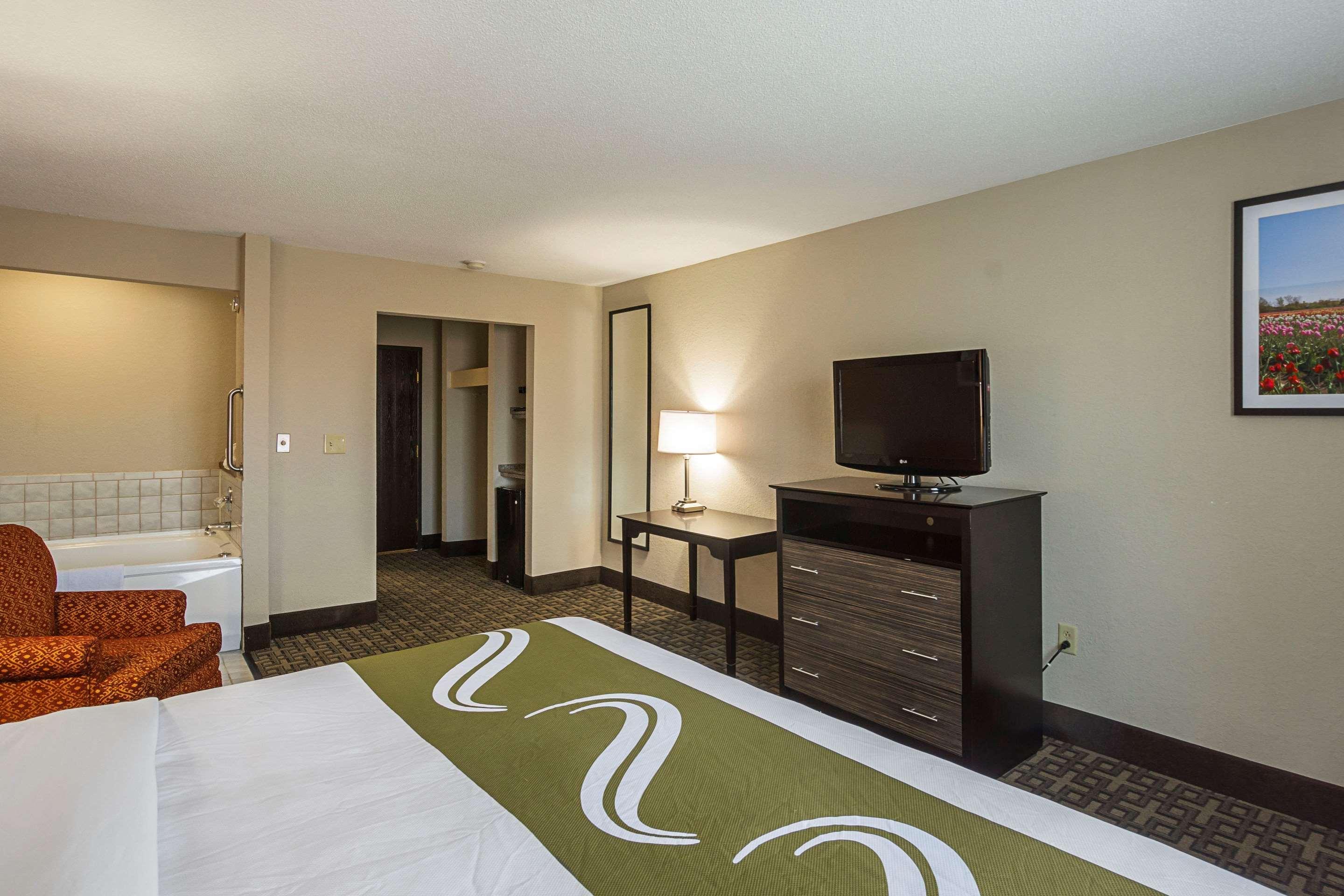 Quality & Hotel Holland